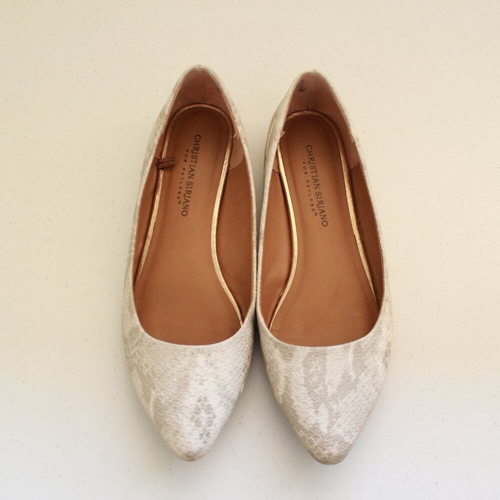 Christian Siriano white almond toe flats size 8